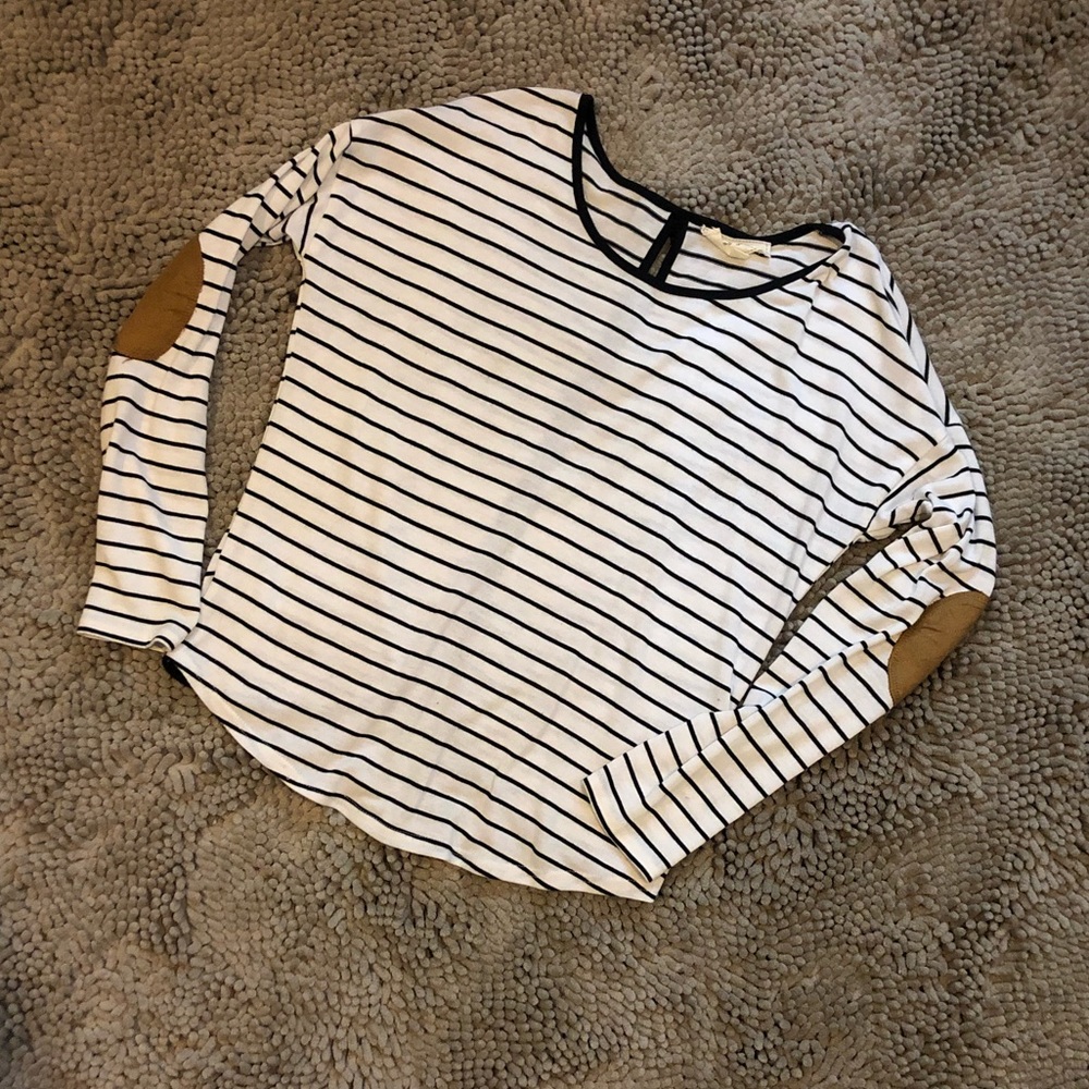 Black and white top